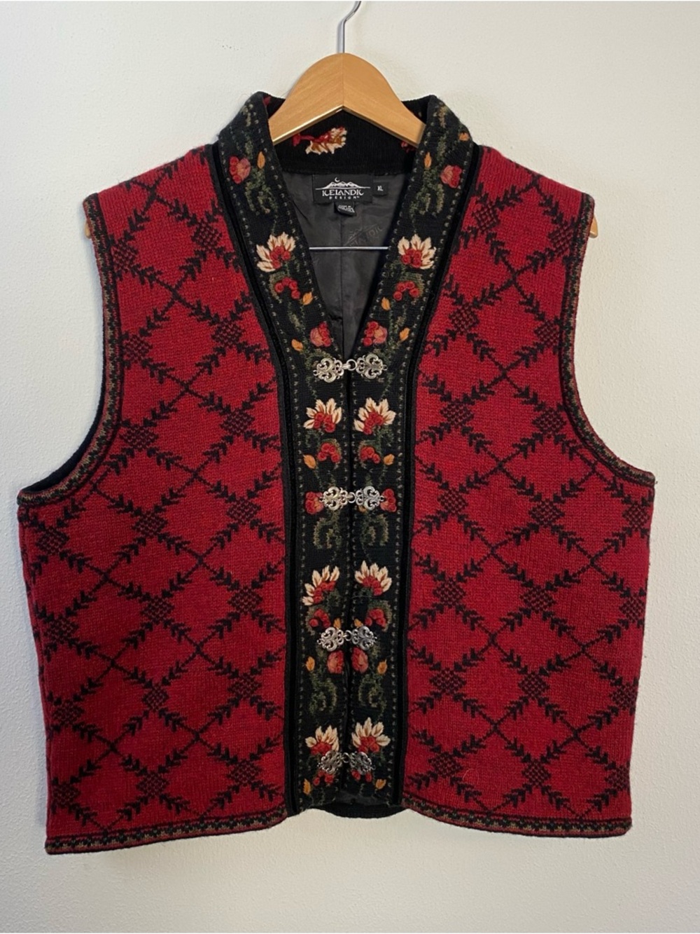 Icelandic Design Floral Embroidered Wool Vest Nordic Design Womens XL